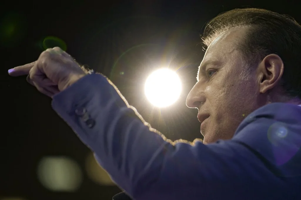 Analiză detaliată a situației economice din România în contextul ratingului Fitch pentru anul curent