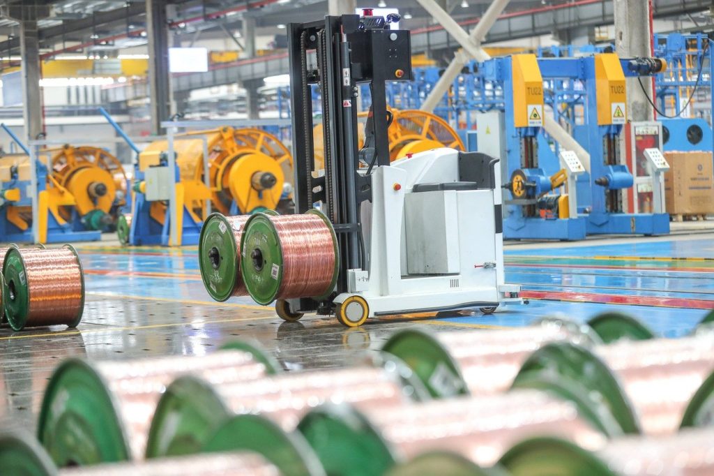 Concedieri masive în industria auto din România: Ce se întâmplă cu Leoni?