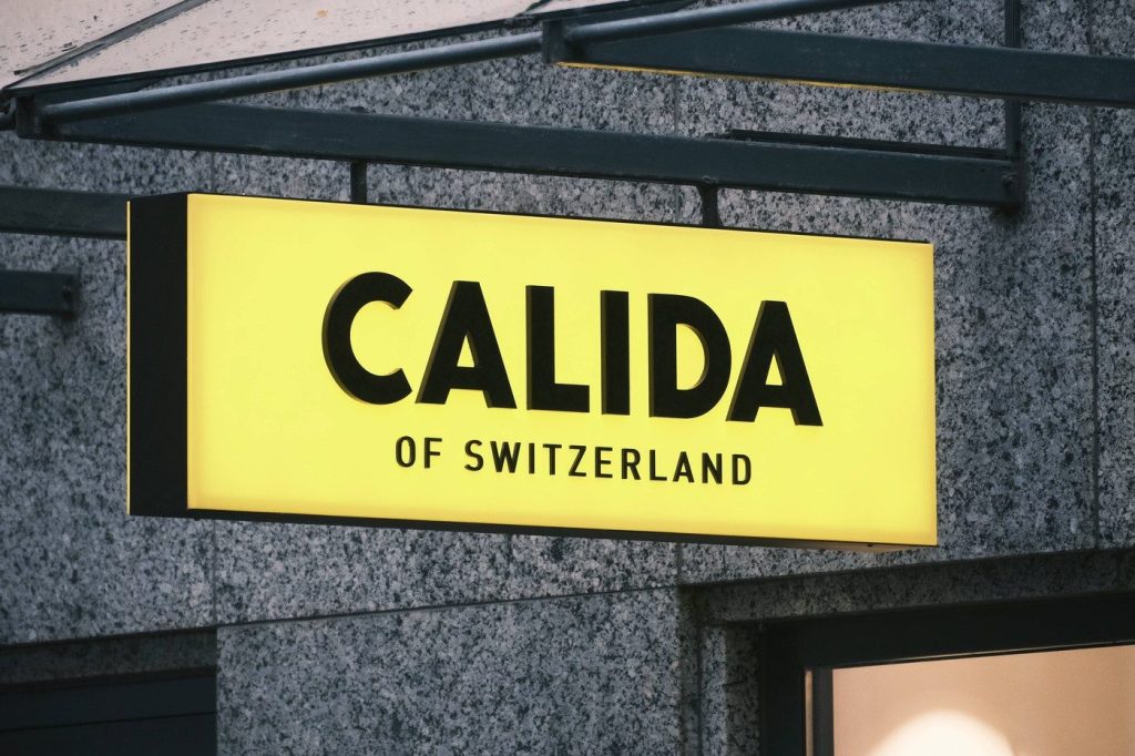 Titlul: Brandul elvețian Calida închide firma locală din România
