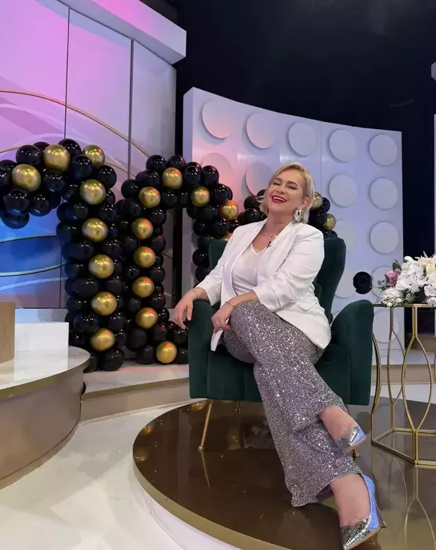 Relația profundă dintre Paula Chirilă și fiica sa de 16 ani: Cum își gestionează actrița rolul de mamă și prietenă