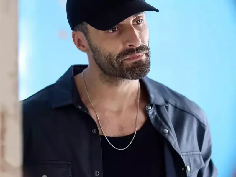 Rolul lui Daniel Nuță în sezonul doi al serialului „Groapa”: O analiză detaliată