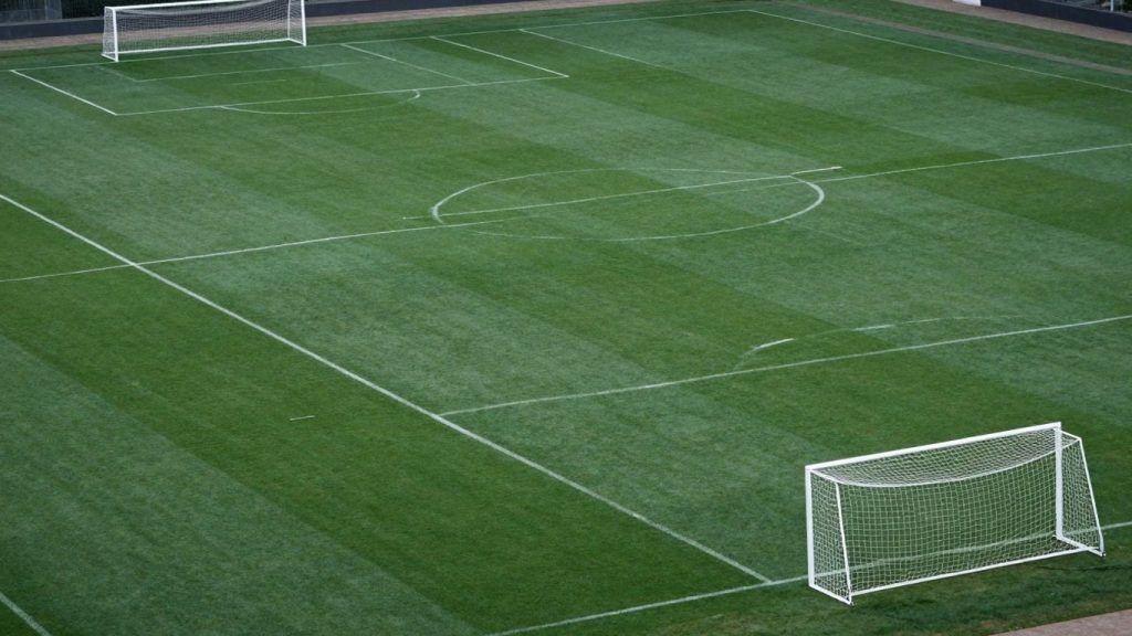 Dimensiunile terenului de fotbal