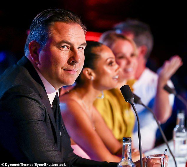 Titlu: David Walliams: Relația sa controversată cu o adolescentă fană de la Britain's Got Talent