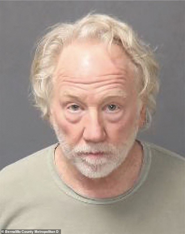 Timothy Busfield exclus din agenția sa de talente după acuzații de abuz sexual asupra minorilor 1 The star is facing felony charges including two counts of sexually assaulting twin boys, and a newly-filed charge involving a 16-year-old female victim