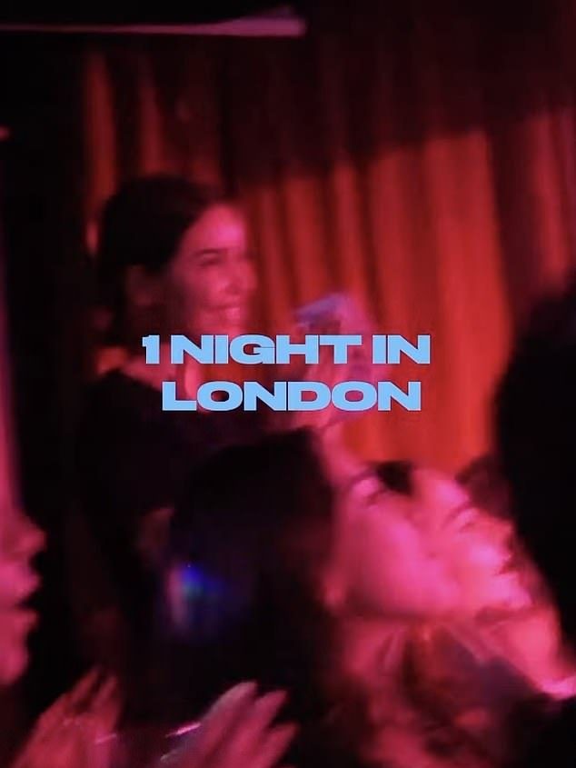 Cruz Beckham anunță un spectacol unic în Londra cu trupa The Breakers înainte de a-și lansa cariera muzicală după concerte secrete 1 Distribuind un montaj video al performanțelor sale pe scenă, Cruz a scris: '15 spectacole neanunțate în Regatul Unit. Acum ar putea fi momentul să vă invit oficial la o noapte de muzică destul de decentă,