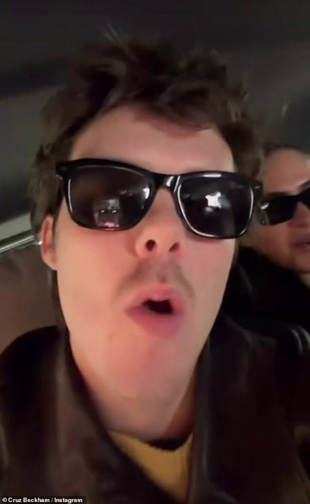 Reconcilierea Beckham: Cruz și Romeo își susțin frățiorul într-un mod inedit la Paris