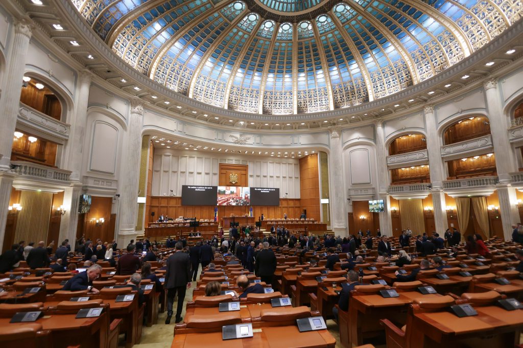 Reorganizarea Autorității Electorale Permanente: Schimbări, Economii și Probleme Identificate