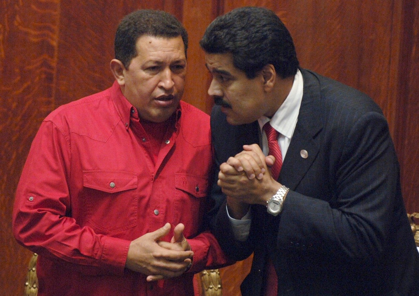 Maduro si Chavez