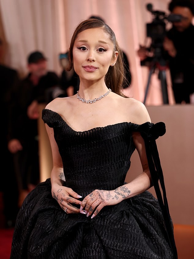 Ariana Grande și Cynthia Erivo, ignorate la Oscar, au 'creeped' mulți oameni, spune un votant anonim