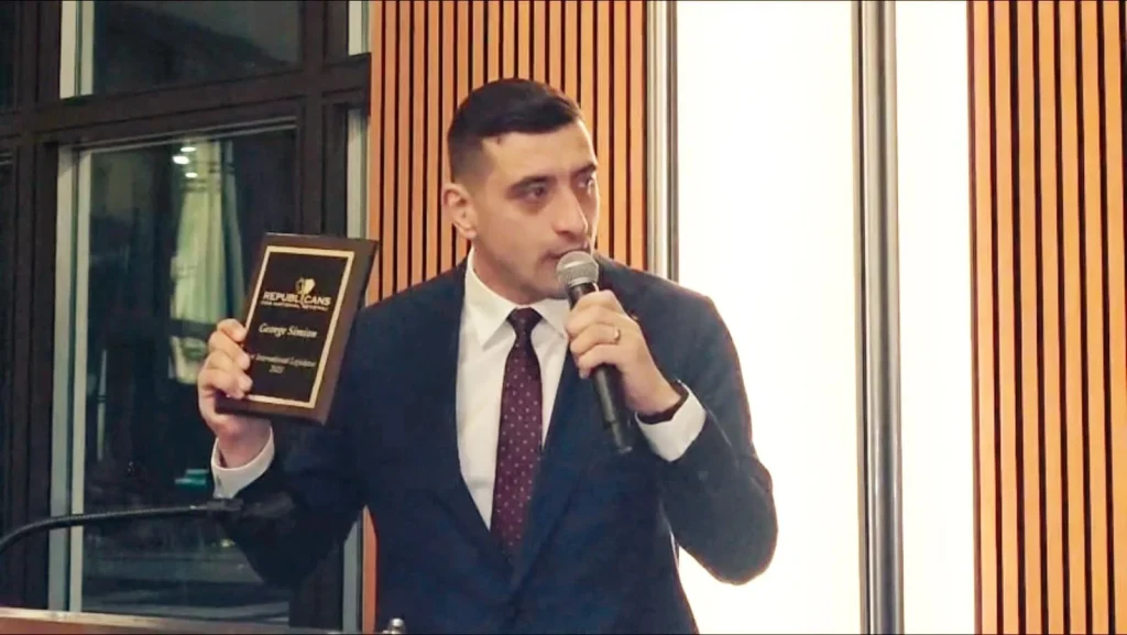 George Simion și misiunea sa în SUA: de ce nu renunță la Călin Georgescu