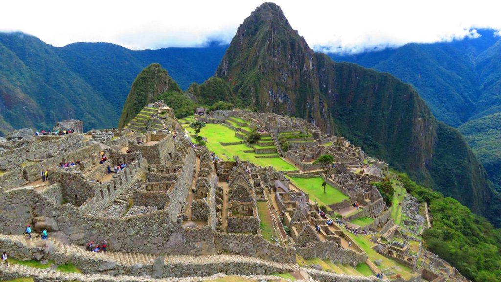 Descoperă secretele fascinante ale Machu Picchu și ce ar trebui să știi înainte de a vizita acest obiectiv turistic iconic