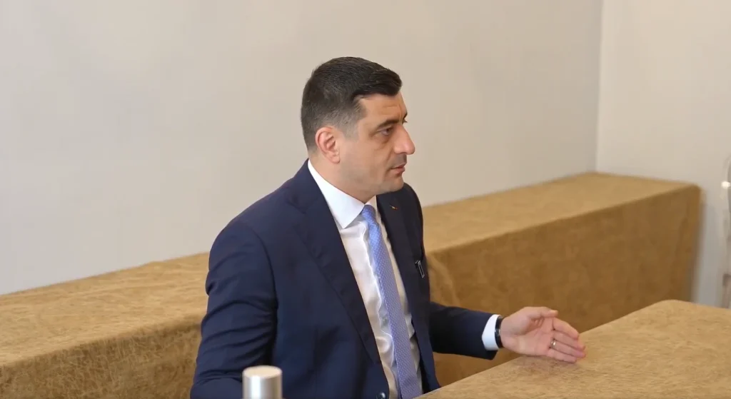 Protest AUR la Curtea de Argeș: George Simion critică dur autoritățile pentru criza apei potabile