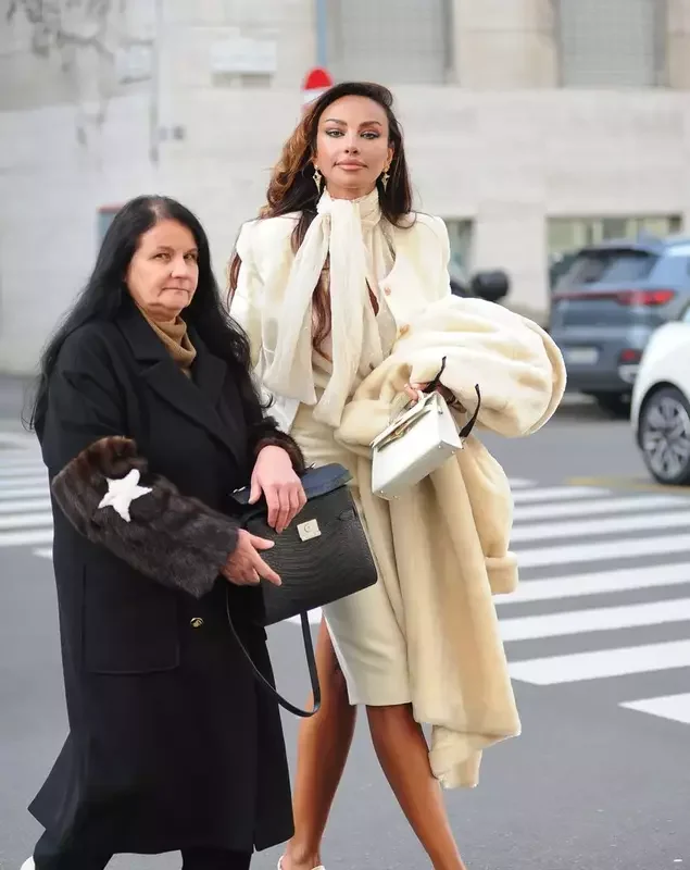 Revelații despre relația Mădălinei Ghenea cu mama sa și importanța familiei în cariera sa