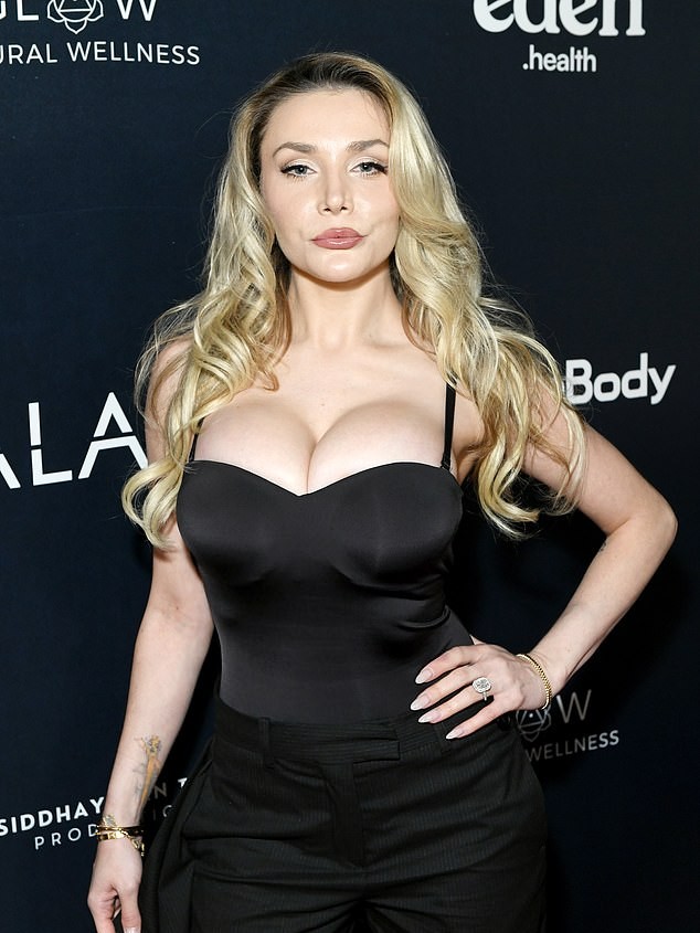 Schimbarea majoră a apariției lui Courtney Stodden după operația de rinoplastie