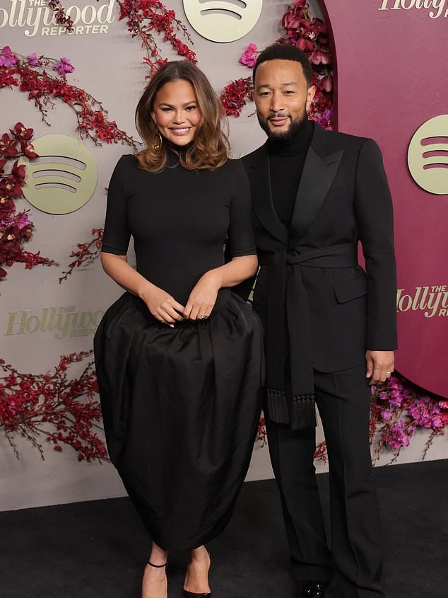 Secretul neobișnuit dezvăluit de Chrissy Teigen pentru cei 12 ani de căsnicie cu soțul John Legend