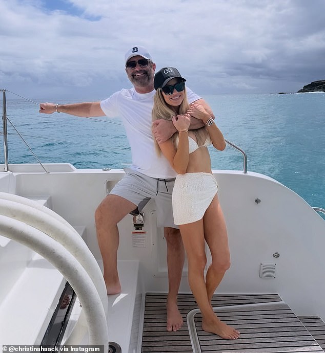 Christina Haack, 42, se distrează ca o rock star în Miami: 'Trăiesc viața mea de șampanie pe deplin' 1 106268445 15546267 image a 21 1770742800656