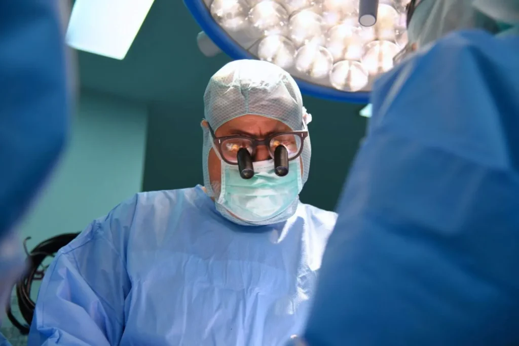 Tratament revoluționar pentru stenoza aortică: Victoria se recuperează cu succes