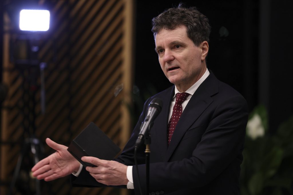 Președintele României și consilierii săi în vizita la Washington pentru Consiliul pentru Pace