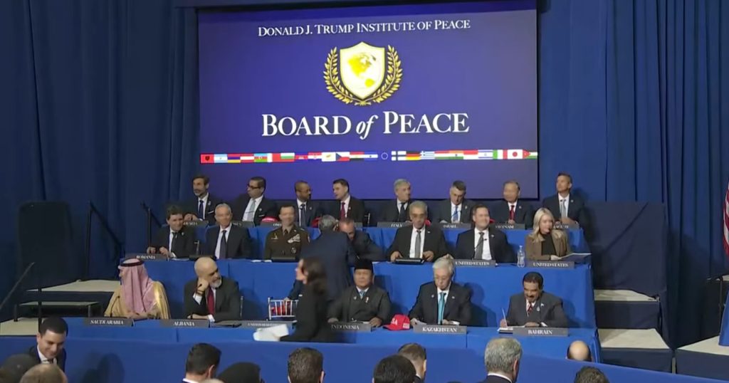 Nicușor Dan la Summitul de la Washington: O întâlnire de înalt nivel cu Donald Trump