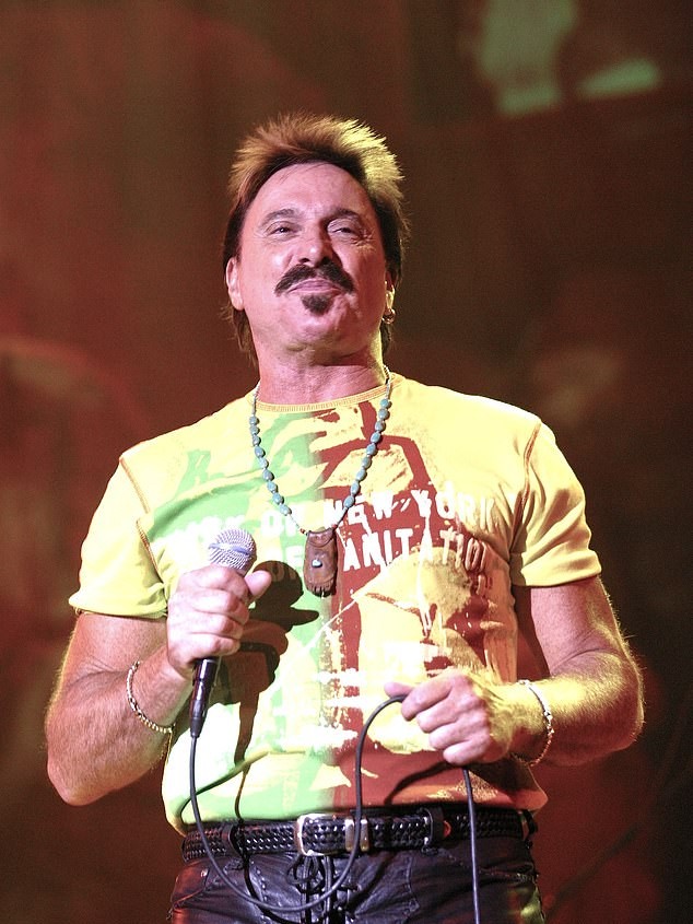 Chuck Negron, co-fondatorul trupei Three Dog Night, a decedat la vârsta de 83 de ani