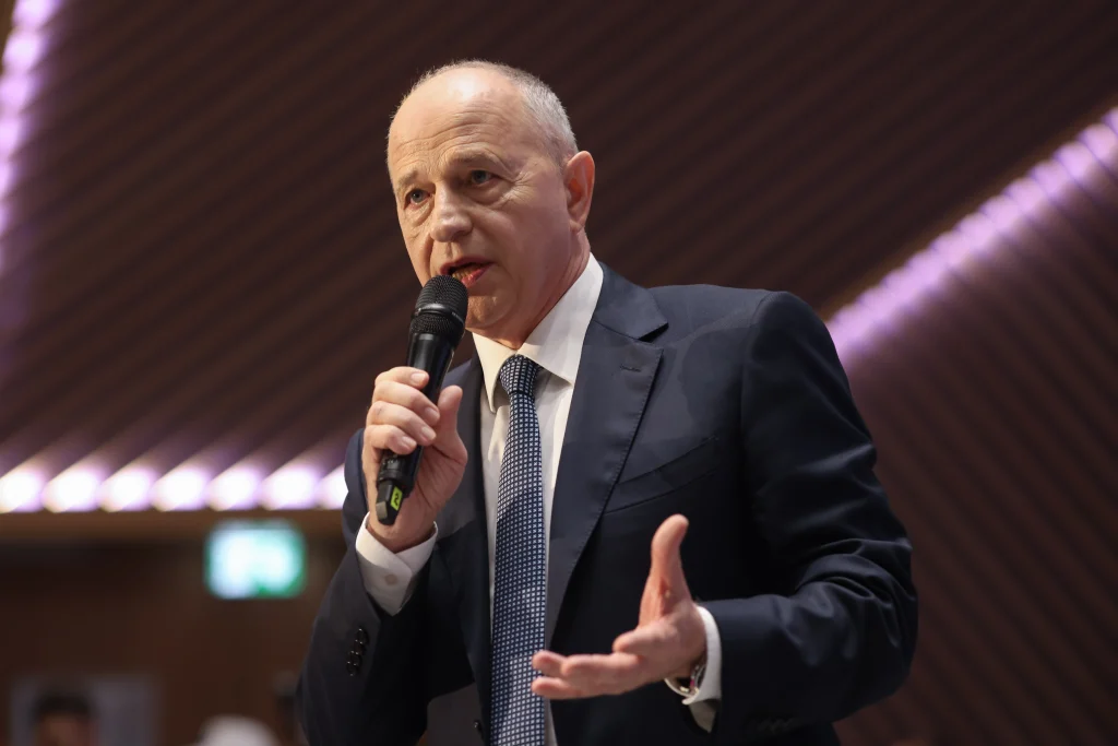 Mircea Geoană și participarea lui Nicușor Dan la 'Consiliul Păcii': Impactul asupra securității României