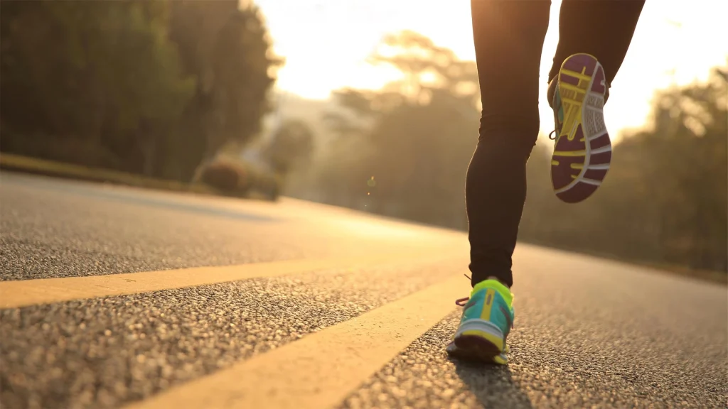 Exerciții pentru Longevitate și Formă Fizică: Ghid Complet