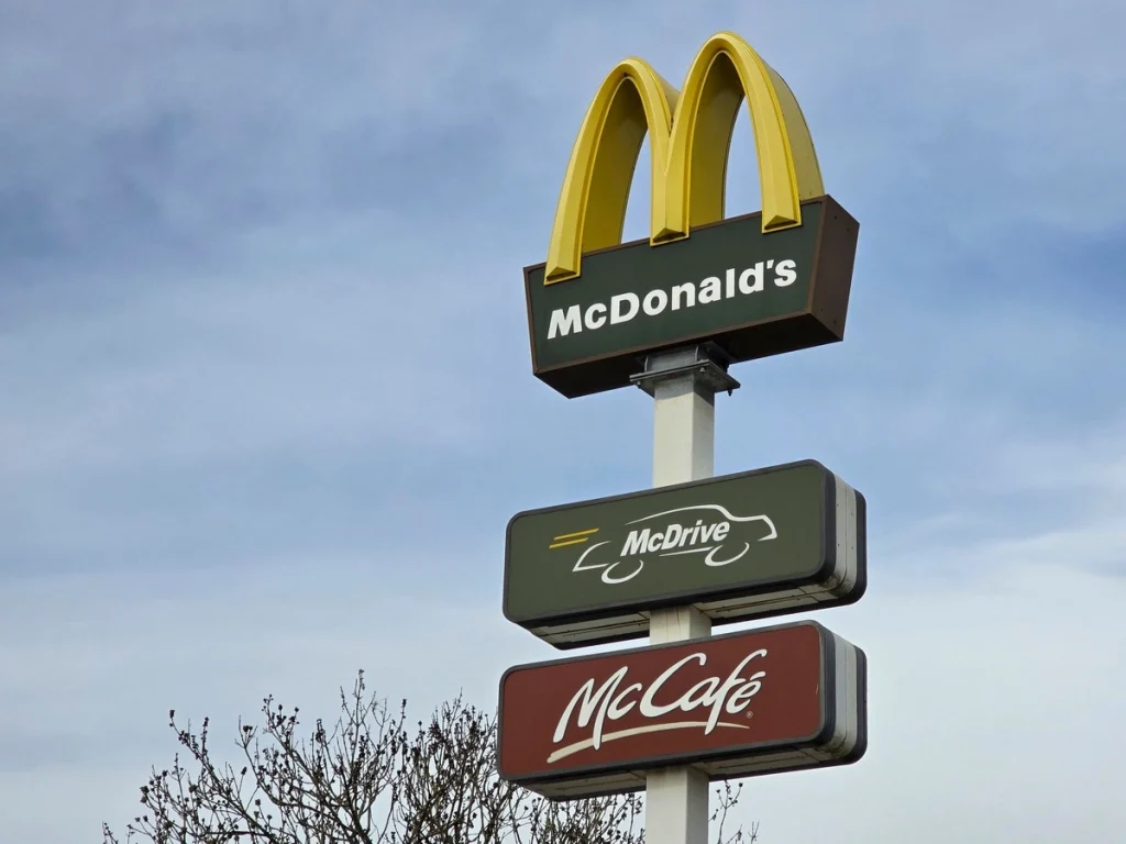 Industria fast-food se adaptează la consumatorii care folosesc medicamente pentru slăbit