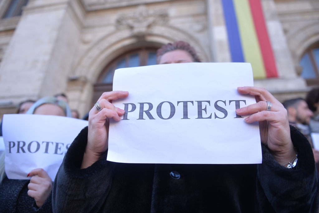 Protestul profesorilor din învățământ: Revendicări și impact (Titlu)