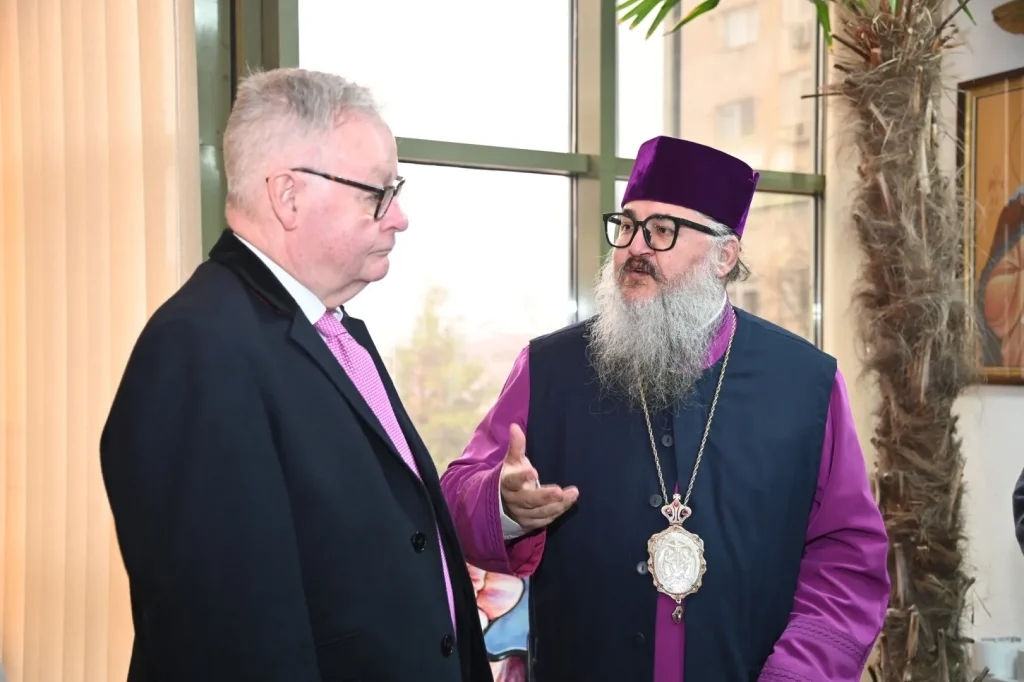 Ambasadorul Irlandei în România vizitează Centrul Social-Pastoral din Giurgiu