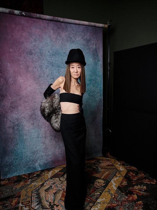 Titlu: Vera Wang impresionează la petrecerea BAFTA Nominees Party din Londra