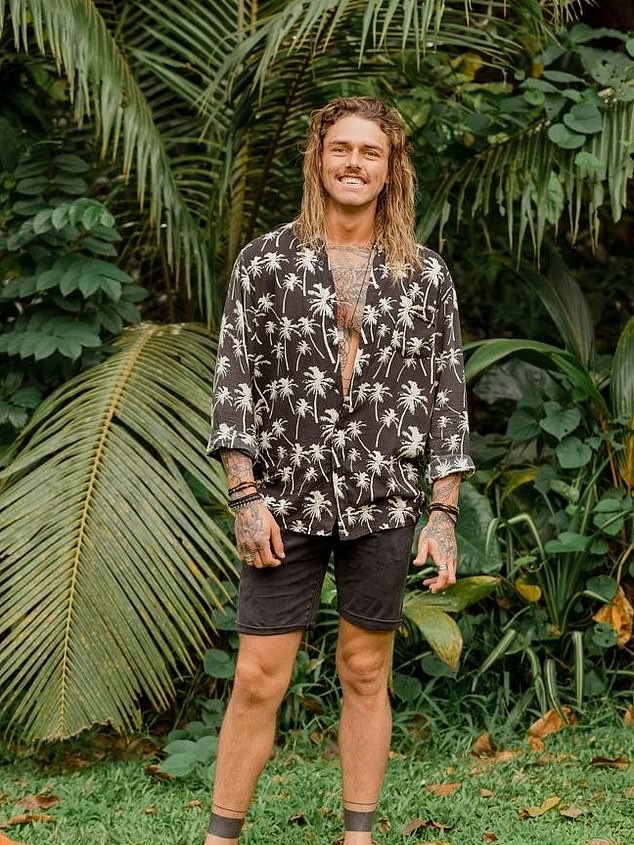 Transformarea lui Timm Hanly: Noul său aspect surprinzător după intervenția la nas