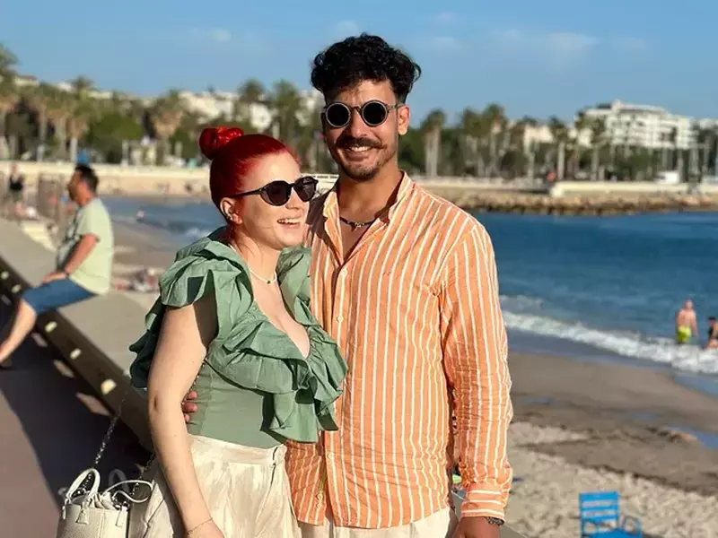 Vlad Gherman dezvăluie detalii despre filmul în care joacă, lăsându-și fosta iubită, Cristina Ciobănașu, în ipostaza de a da de gol. Ce informații a scăpat actorul și cum a reacționat Cristina? Descoperă mai jos.