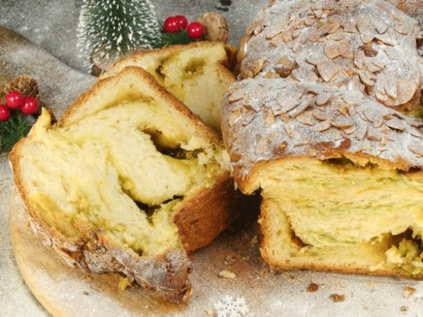 656x440_cozonac-cu-crema-de-fistic-desertul-perfect-pentru-sarbatori-646025.jpg