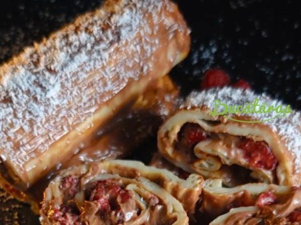 656x440_rulada-de-clatite-cu-nutella-si-zmeura-reteta-usoara-si-delicioasa-648079.jpg