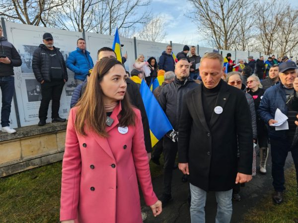 Anamaria-Gavrila-a-ajuns-si-ea-la-protest.jpg