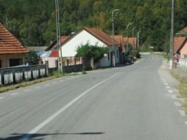 Aproape-90-de-milioane-de-euro--costul-moderniz--rii-a-56-de-km-de-drum-jude--ean--Proiectul-leag---mai-multe-jude--e-din-vestul-----rii.jpg