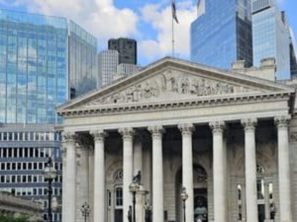 Avertisment-dintr-o-capital----Putin-folose--te-o-arm---inteligent-----mpotriva-locuitorilor-unei-----ri-de-68-de-milioane.jpg