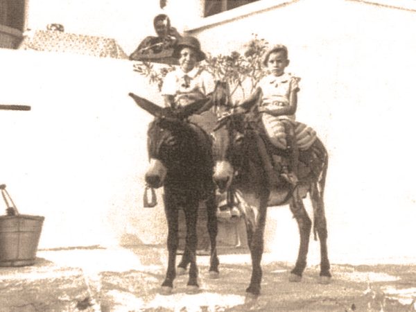 Balcica_magarus_Balcic.jpg