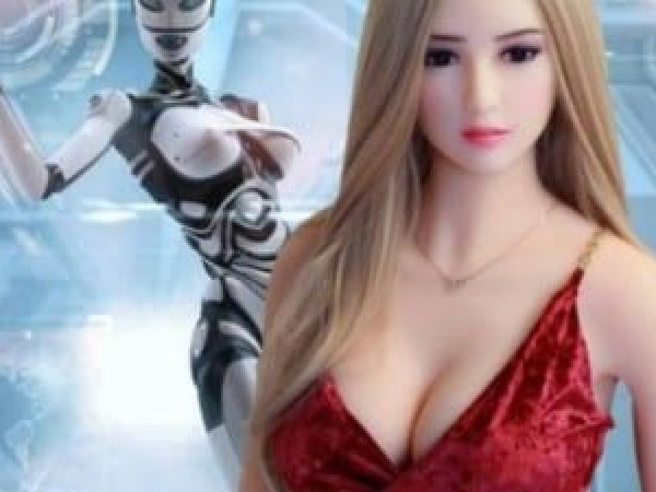 Cea-mai-scump---prieten---robot-din-lume--vorbe--te-patru-limbi---i-serve--te-cafea--b--font-color--red--FOTO--font---b-.jpg