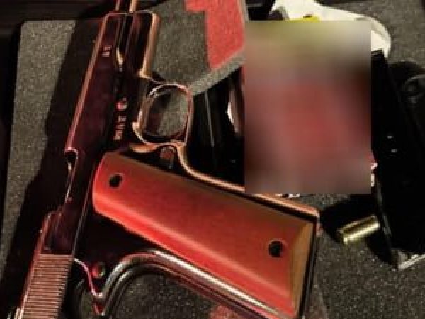 Focuri-de-arm---pe-o-strad---din-Tulcea--Un-t--n--r-de-22-de-ani-a-fost-re--inut-dup---ce-a-tras-cu-un-pistol---n-direc--ia-a-doi-b--rba--i.jpg