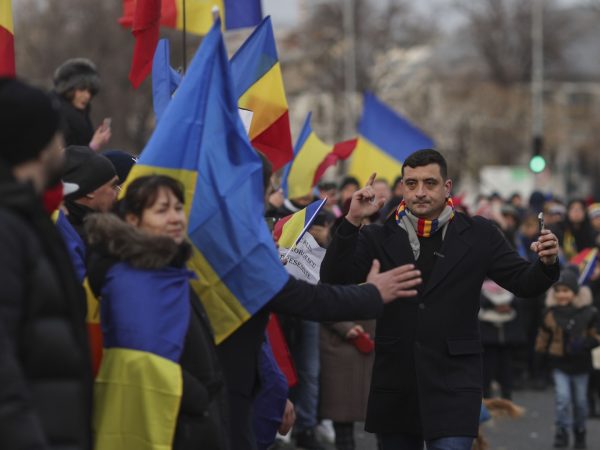 George-Simion-la-un-protest-fata-de-anularea-prezidentialelor.jpg