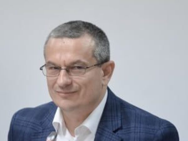Ie--ire-xenofob---a-deputatului-AUR-Dan-T--nas---la-adresa-lui-Asztalos-Csaba--propunerea-UDMR-pentru-Curtea-Constitu--ional-------A--i---nnebunit-complet---.jpg