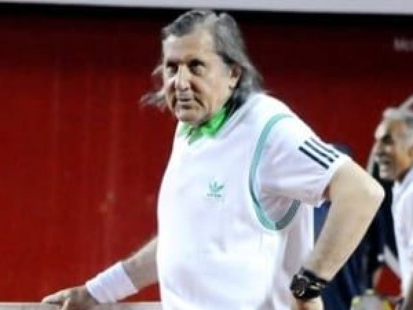 Ilie-N--stase--extrem-de-sup--rat-----Adic---m---opre--ti-s---muncesc--Avem---i-noi-familii----.jpg