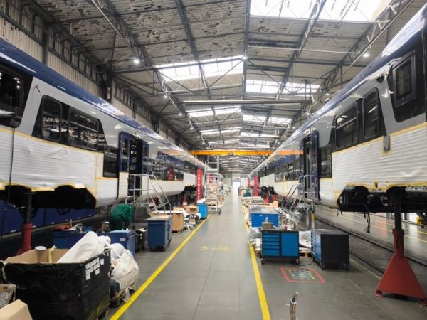 In-fabrica-Pesa-din-Polonia.jpg