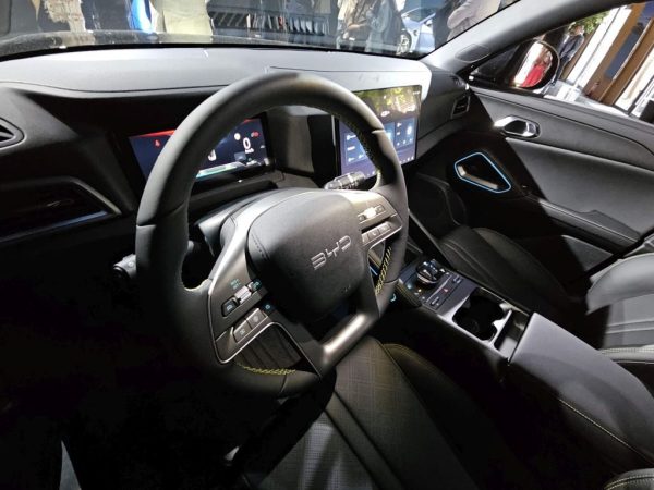 Interior-BYD-Atto-2.jpg