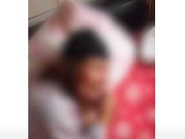 Minor---supus---unui-presupus-ritual-de-exorcizare-de-c--tre-mama-sa--Imaginile-au-ap--rut---n-mediul-online--b--font-color--red--VIDEO--font---b-.jpg