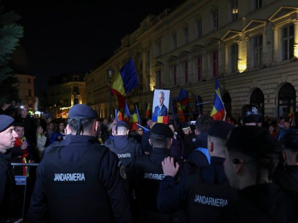 PROTESTE-la-bec.jpg
