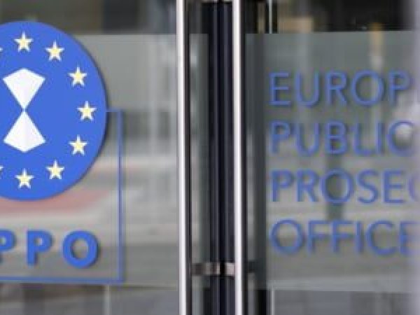 Parchetul-European--condus-de-Codru--a-Kovesi--a-demarat-o-anchet---uria-------n-Rom--nia--Peste-300-de-perchezi--ii-au-avut-loc---ntr-un-dosar-cu-o-fraud---de-peste-1-3-milioane-de-euro.jpg