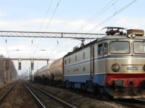 Perchezi--ii-de-amploare-la-Ministerul-Transporturilor---i-CFR-Marf----Compania-reclam---furturi-masive-de-combustibil---i-componente-ale-locomotivelor.jpg