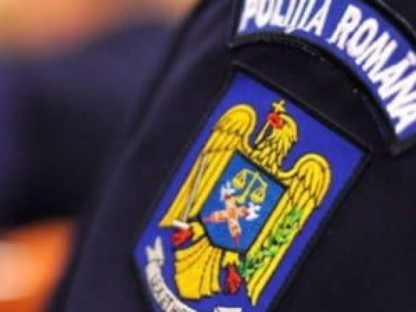 Poli--i--tii-au---nceput-o-anchet-----n-cazul-copilului---inut---nchis---ntr-un-grajd---i-hr--nit-cu-pufule--i--A-fost-sesizat---Direc--ia-Copilului.jpg